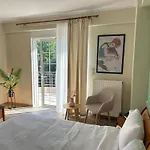 Ariadni Villa